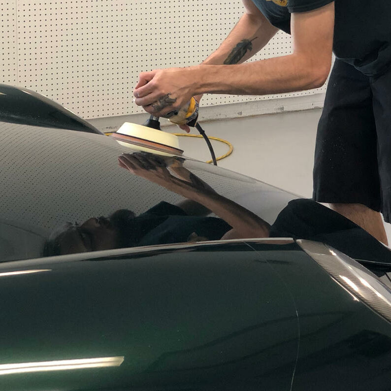 ryan_buffing_carrera polishing a porsche carrera